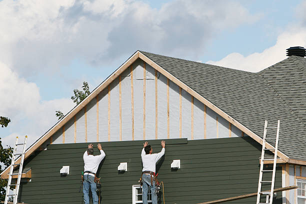 Professional Vinyl Siding technician working in Clarks Mills, PA